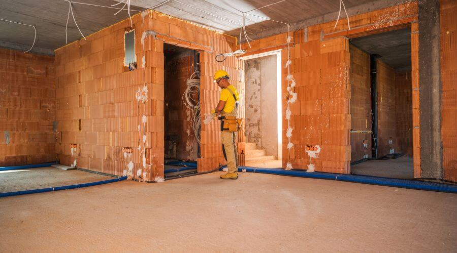 Expert new roof installation services in Coupland, TX